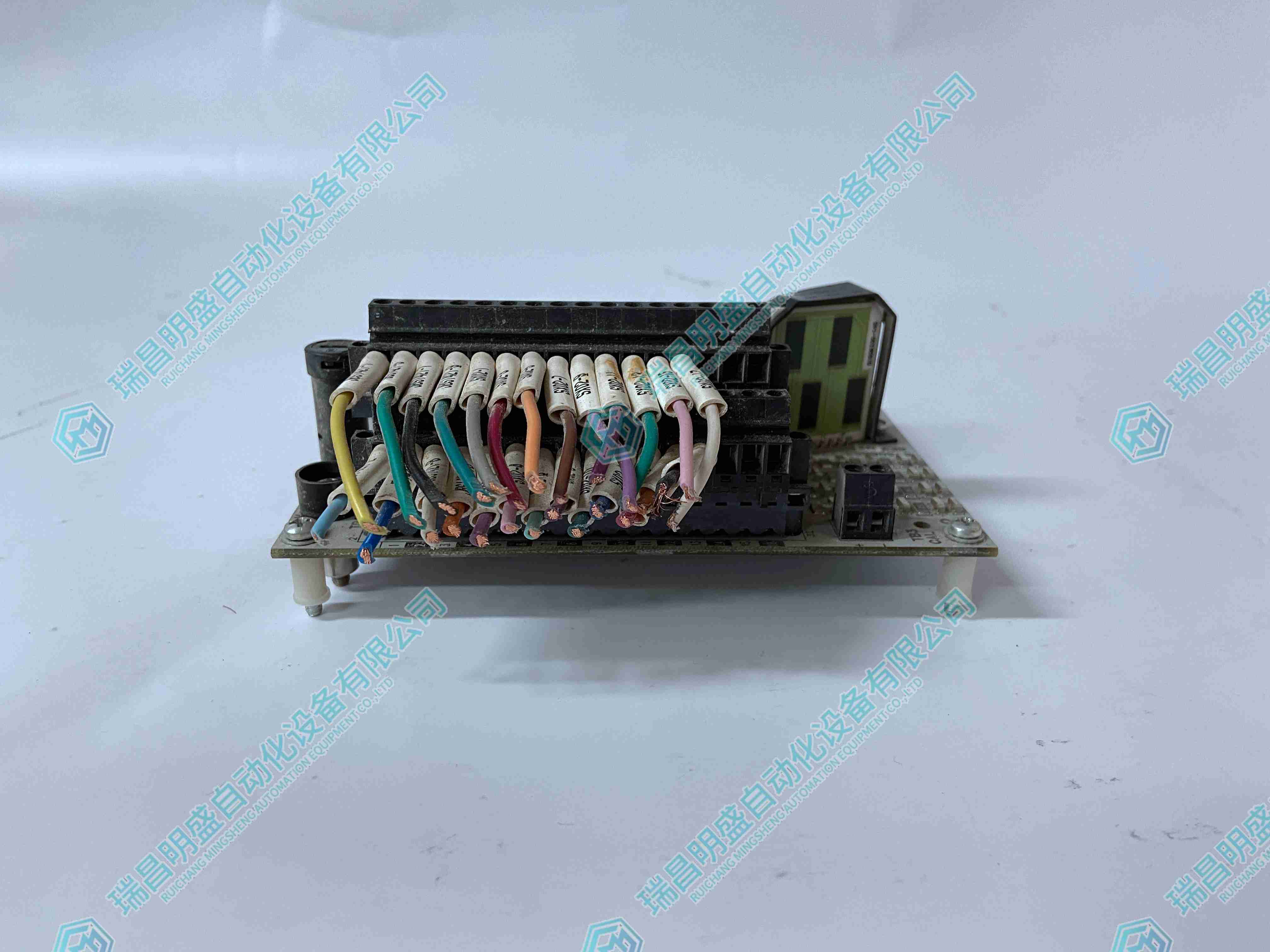 HONEYWELL CC-TAIX01 输入输出模块