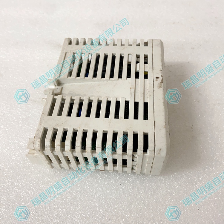 AO810 3BSE008522R1  模拟输出模块