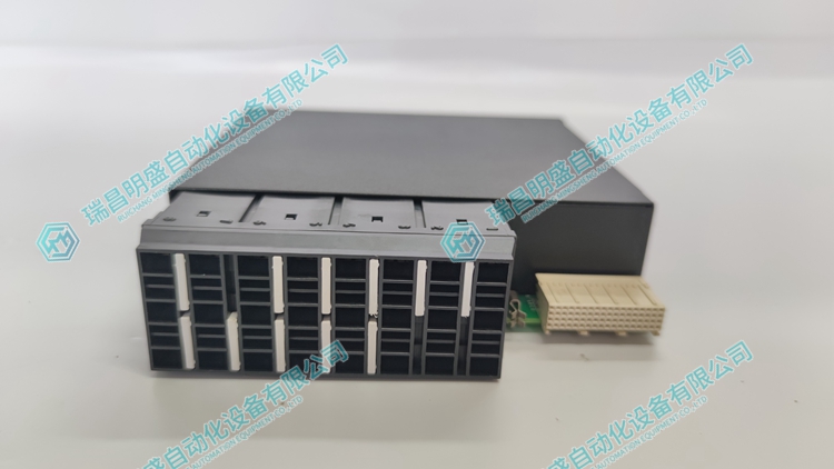 UR6CH 模拟 I/O 模块