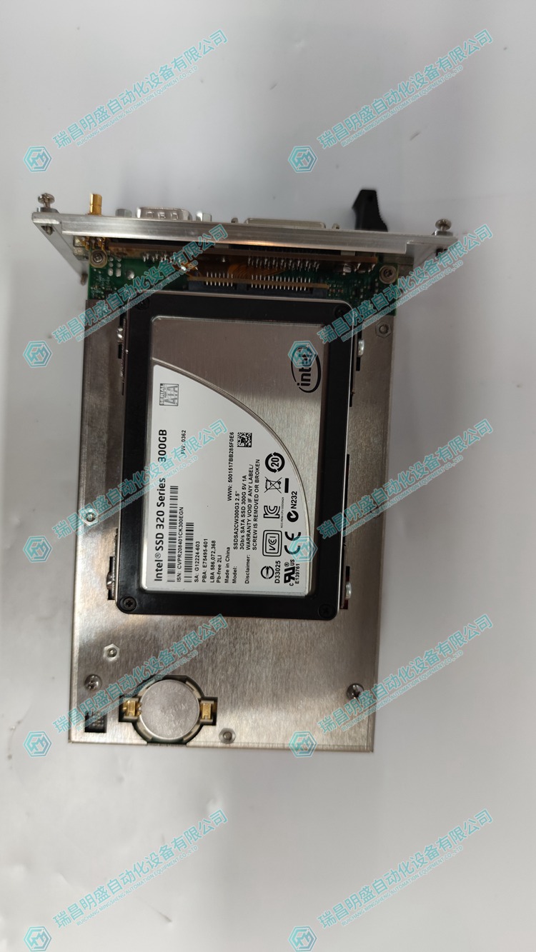 NI PXIe-8133 嵌入式控制器